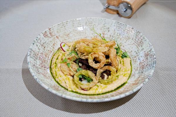 Extra topping pentru hummus : Fâșii picante de vită